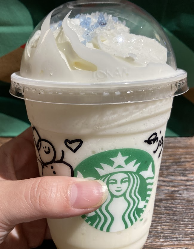 マカダミアホワイトスノーチョコレートフラペチーノの味は？口コミ・レビューまとめ