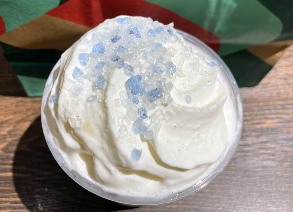 マカダミアホワイトスノーチョコレートフラペチーノ飲んでみた！